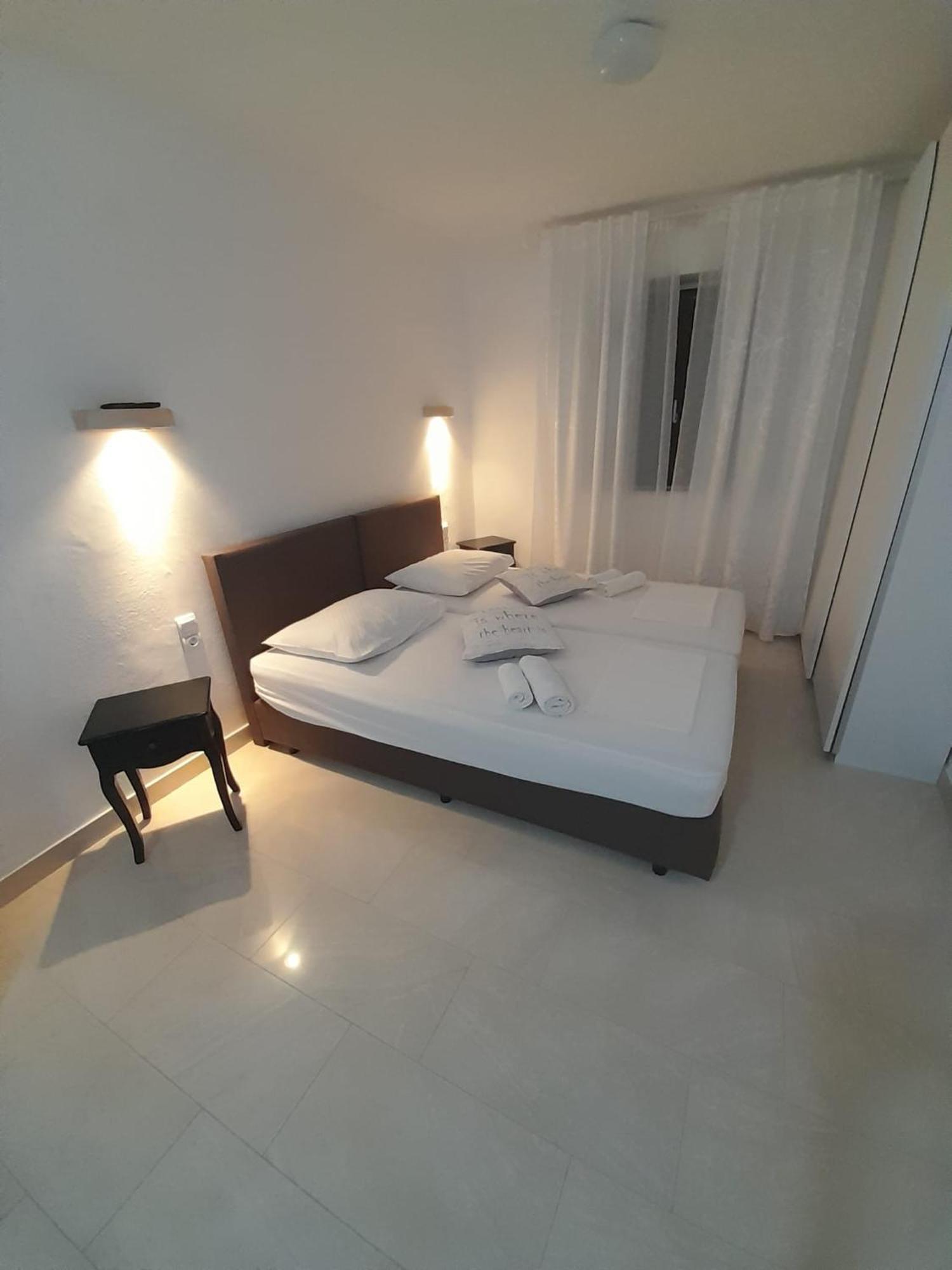 Apartments Blanka Zrnovo ภายนอก รูปภาพ